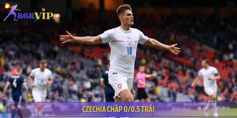 Tỷ lệ phản ánh lợi thế nhẹ của đội chủ nhà Czechia chấp 0/0.5 trái